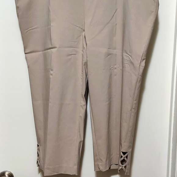 Counterparts Pants & Jumpsuits Counterparts Capris Pants Poshmark